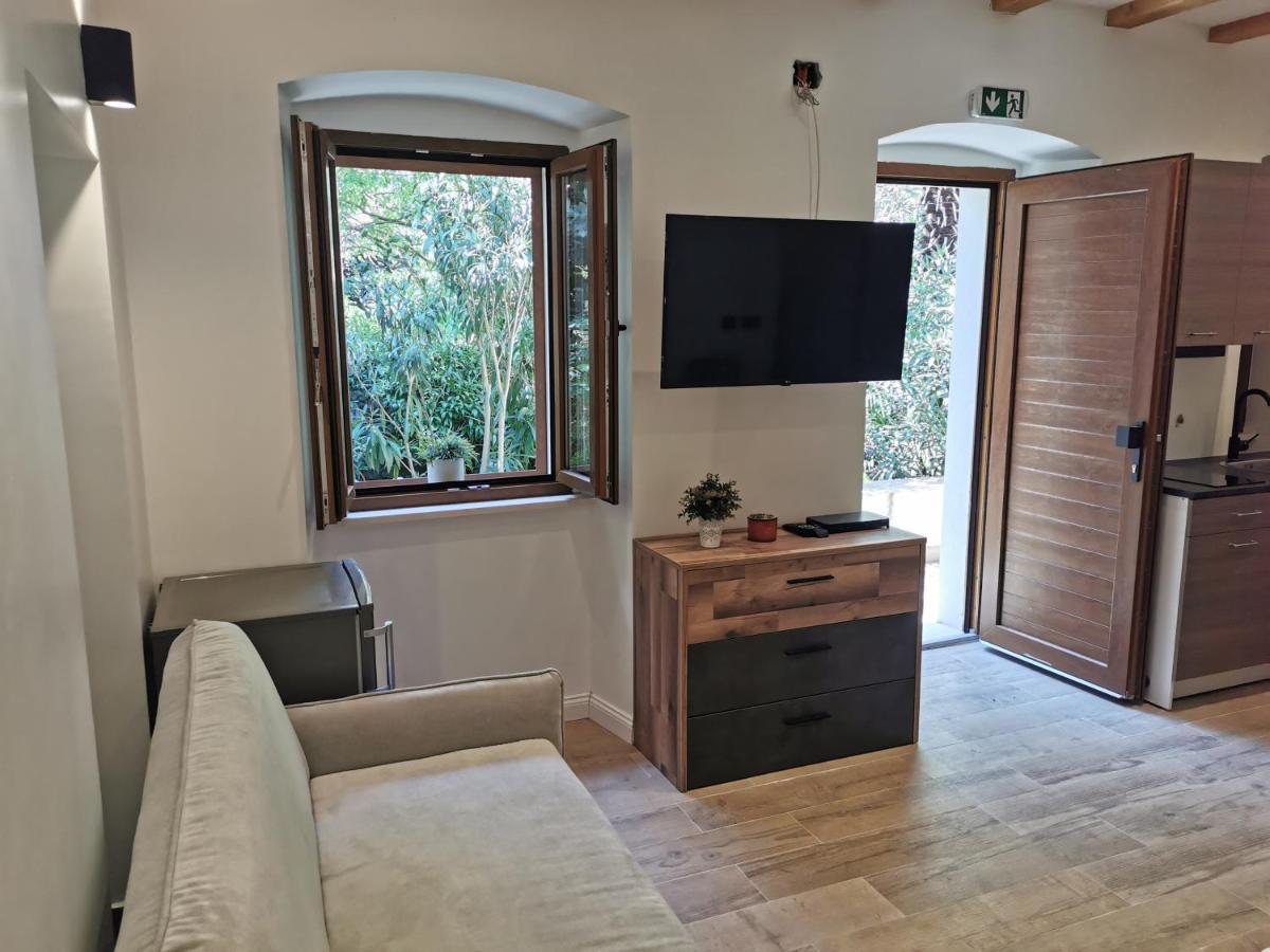 Apartmani Rosa I Linda Rijeka Exterior foto